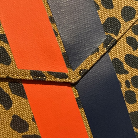 NWOT [Stella & Dot] Leopard Orange/Navy Striped Magnetic Oversized Clutch/Wallet - Picture 13 of 13